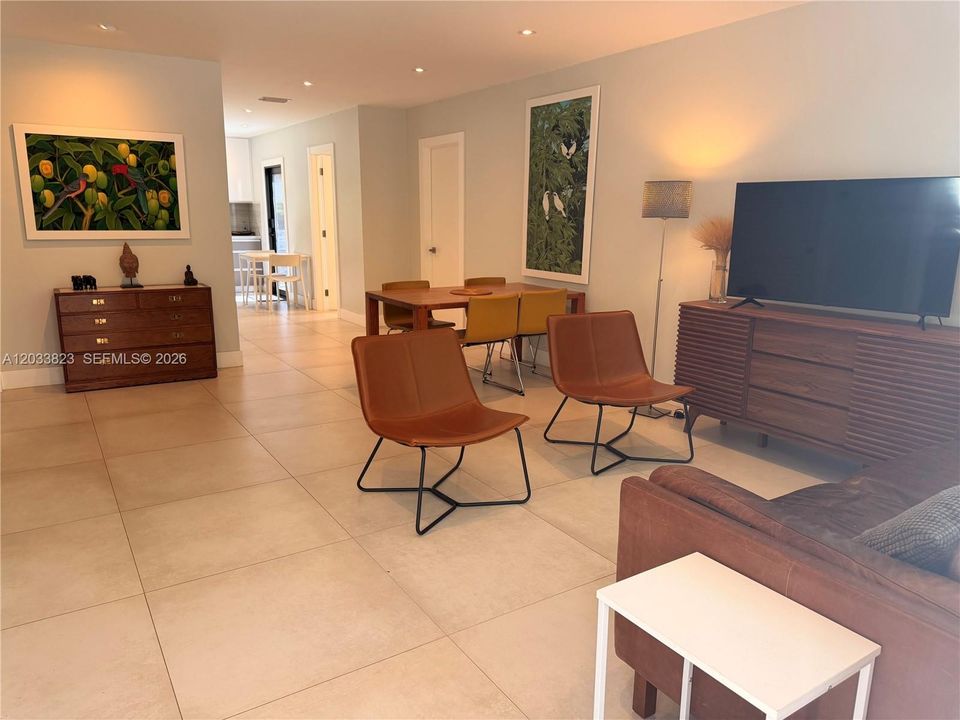 For Rent: $4,100 (2 beds, 2 baths, 1300 Square Feet)
