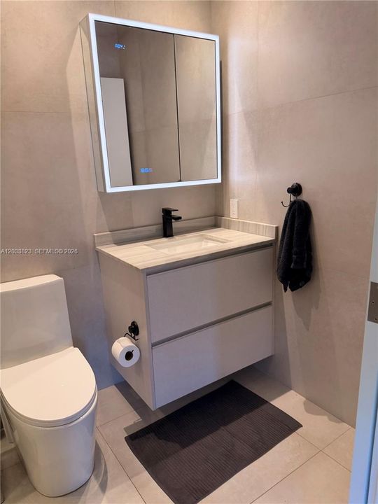 For Rent: $4,100 (2 beds, 2 baths, 1300 Square Feet)