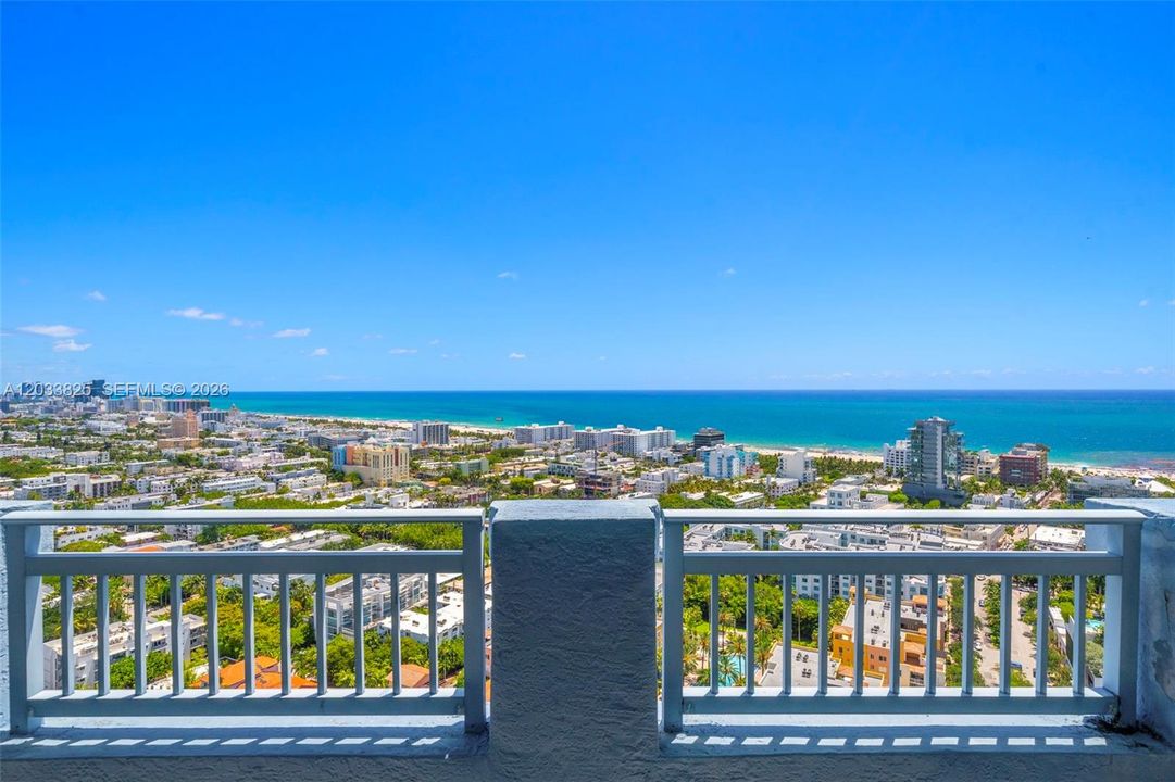 For Sale: $2,500,000 (2 beds, 2 baths, 1490 Square Feet)