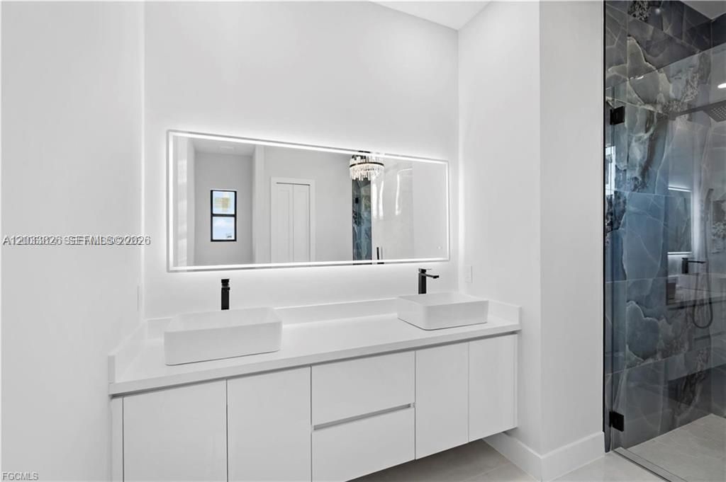 For Sale: $545,000 (4 beds, 3 baths, 1931 Square Feet)