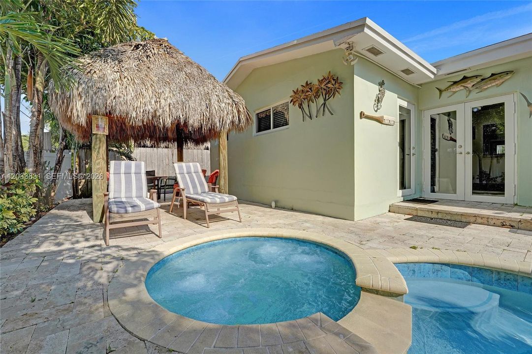 For Rent: $6,750 (5 beds, 3 baths, 2000 Square Feet)