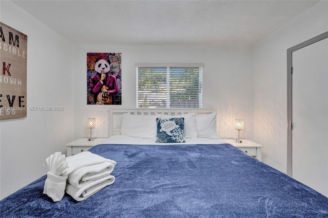 For Rent: $6,750 (5 beds, 3 baths, 2000 Square Feet)
