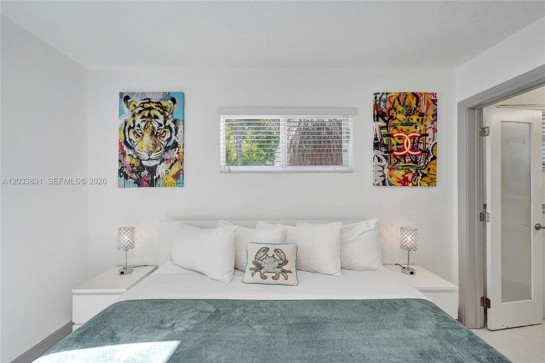For Rent: $6,750 (5 beds, 3 baths, 2000 Square Feet)