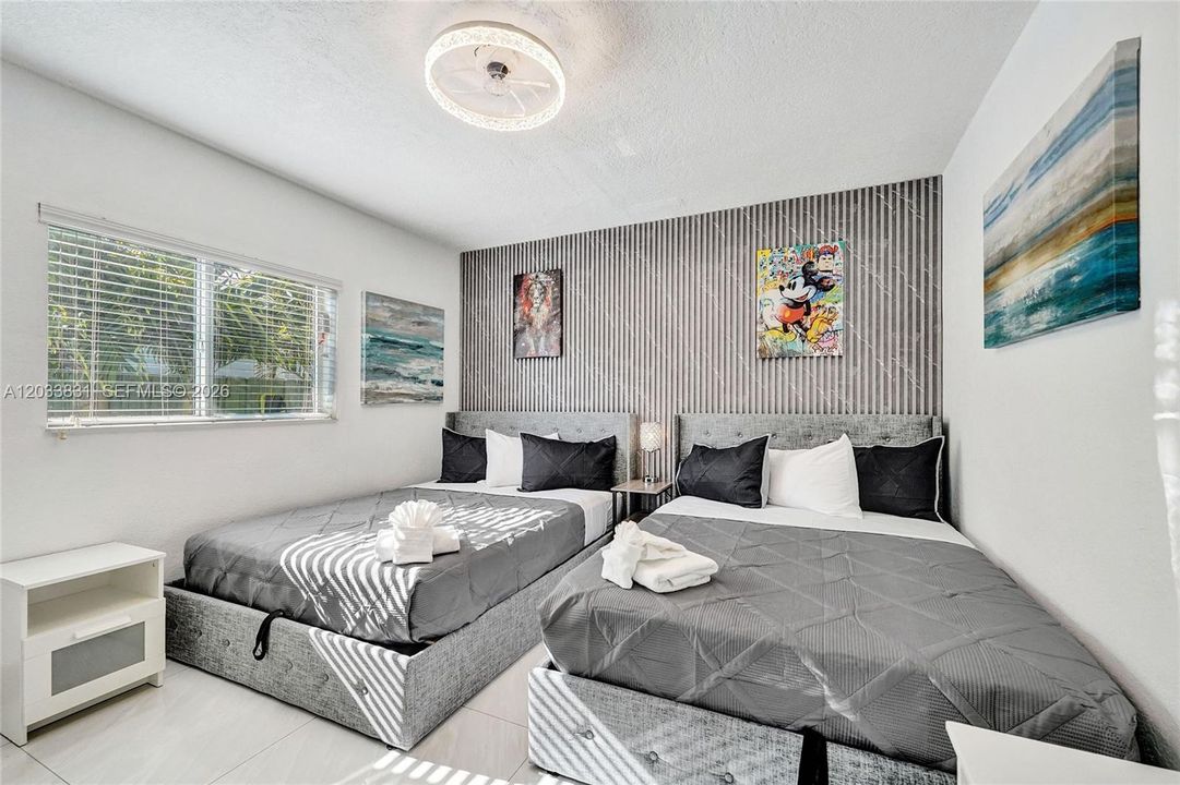 For Rent: $6,750 (5 beds, 3 baths, 2000 Square Feet)