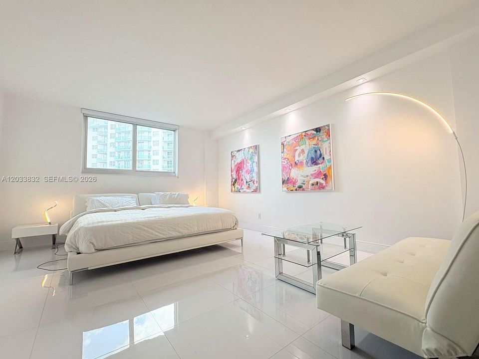 For Rent: $3,500 (2 beds, 2 baths, 1505 Square Feet)