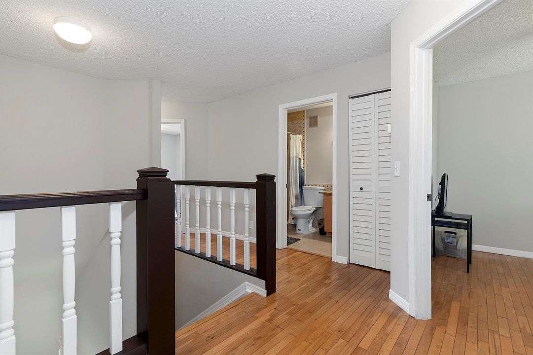 4776 Lago Vista Dr. - - 104