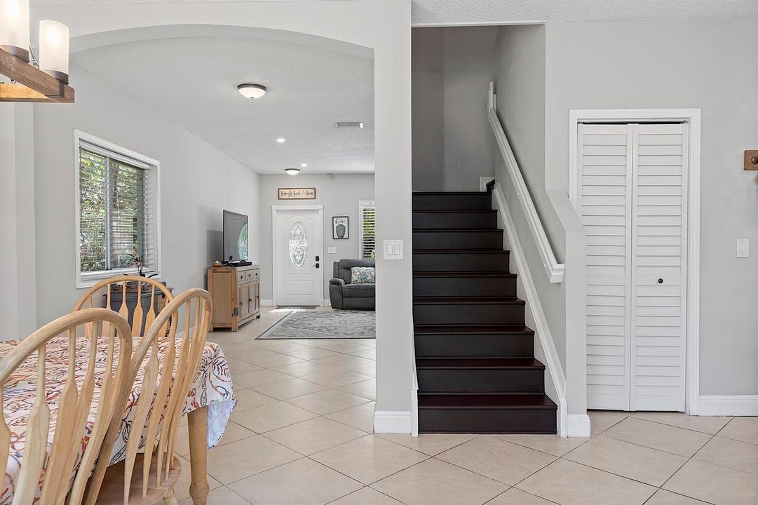 4776 Lago Vista Dr. - - 092