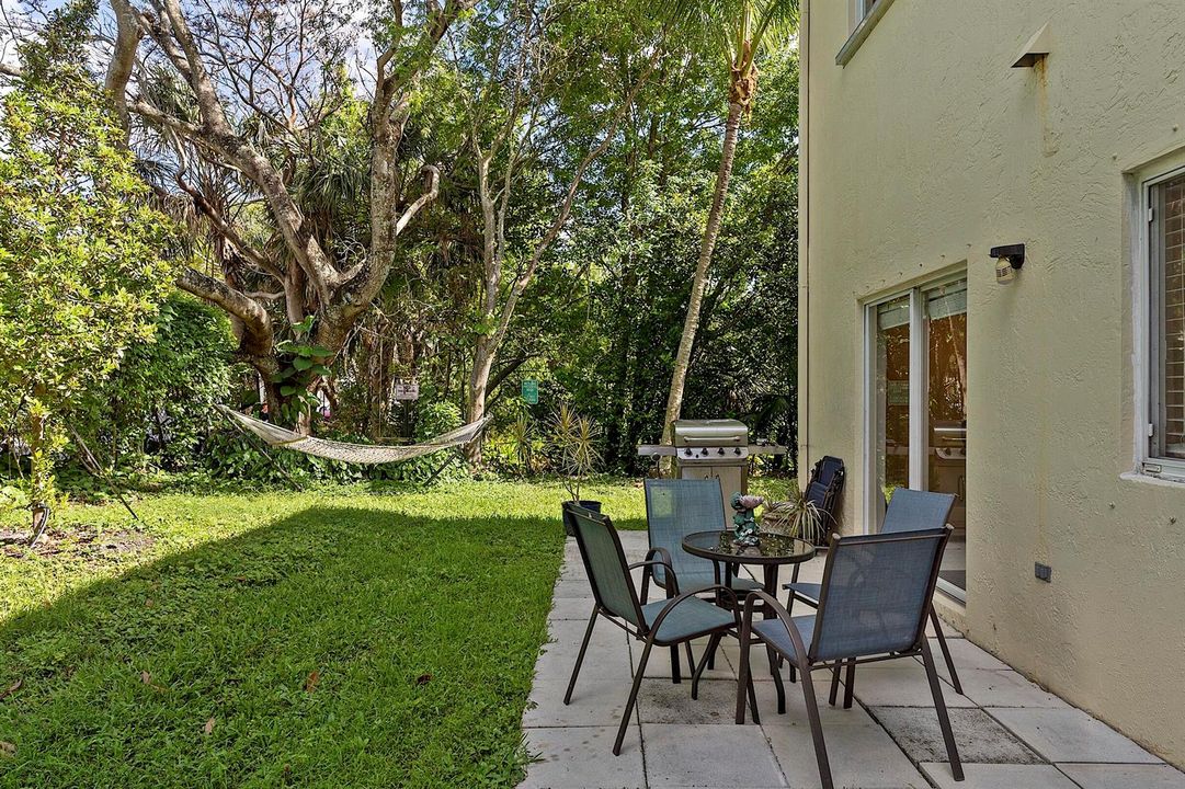 4776 Lago Vista Dr. - - 116