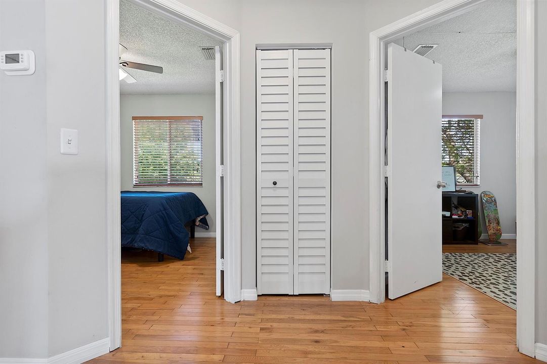 4776 Lago Vista Dr. - - 099