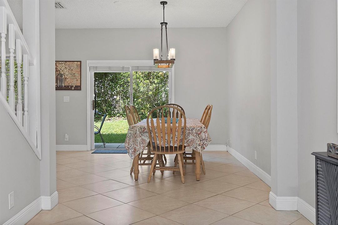 4776 Lago Vista Dr. - - 085