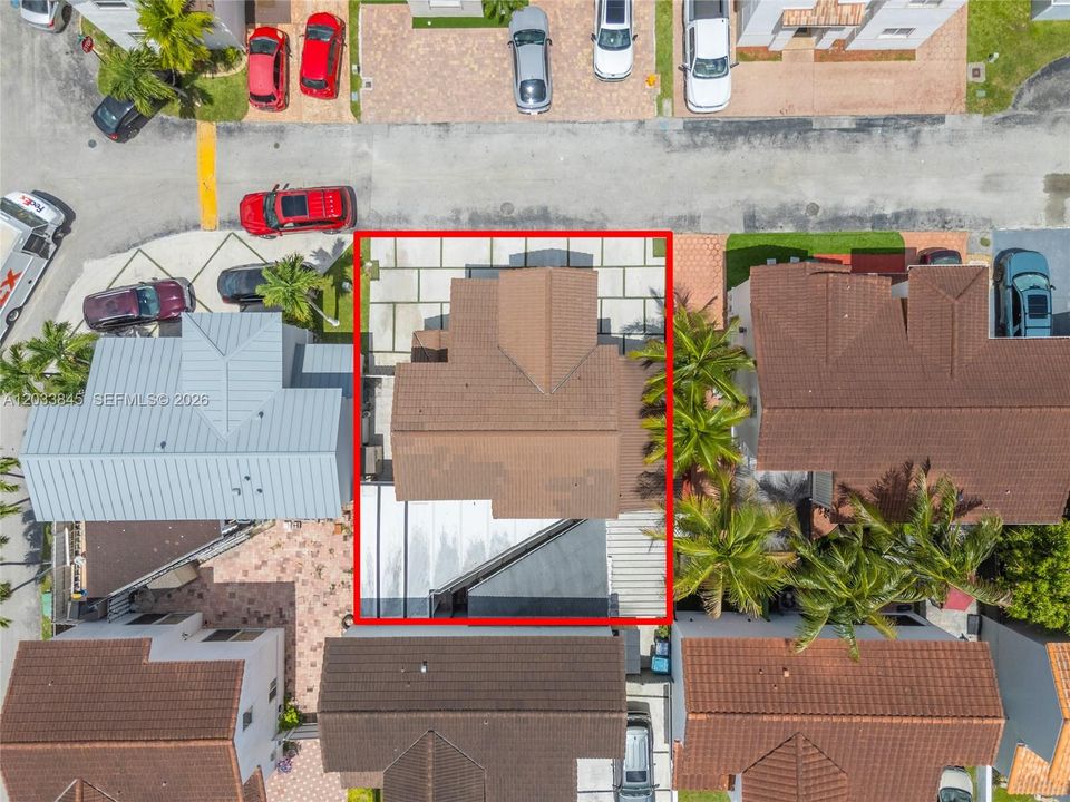 На продажу: $685,000 (4 спален, 3 ванн, 1690 Квадратных фут)