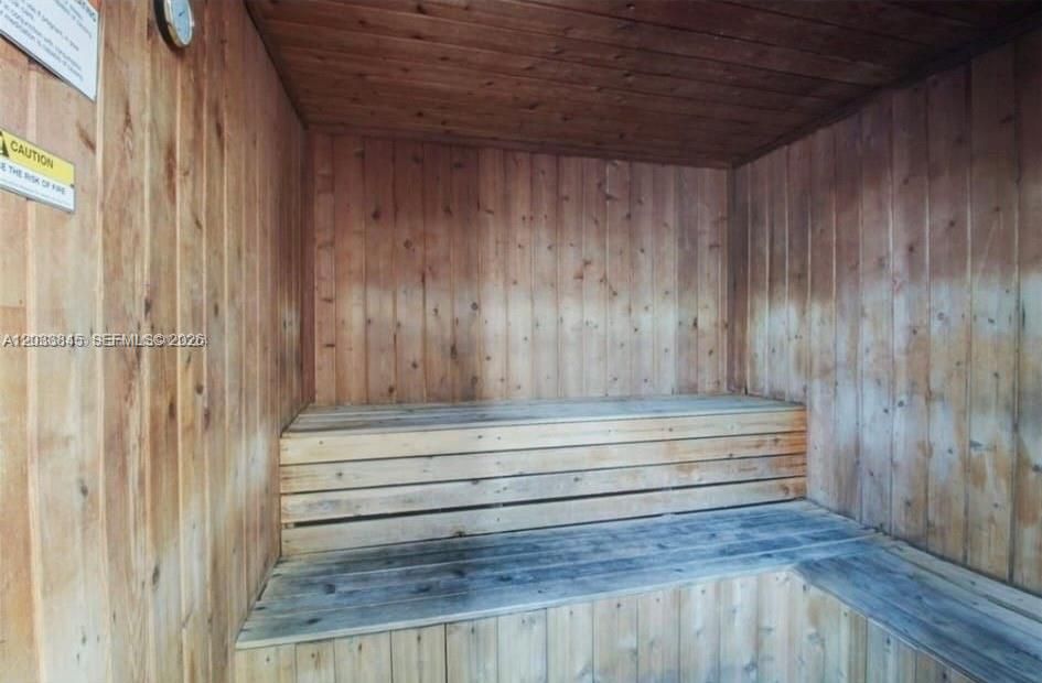 На продажу: $685,000 (4 спален, 3 ванн, 1690 Квадратных фут)