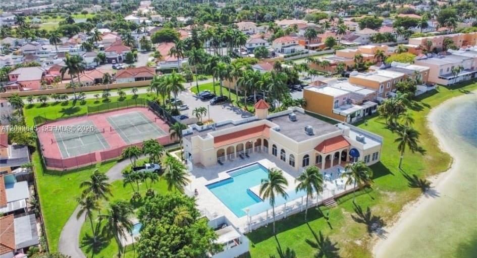 На продажу: $685,000 (4 спален, 3 ванн, 1690 Квадратных фут)