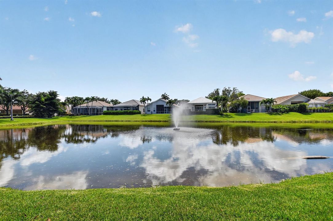 Scenic Lakefront Setting