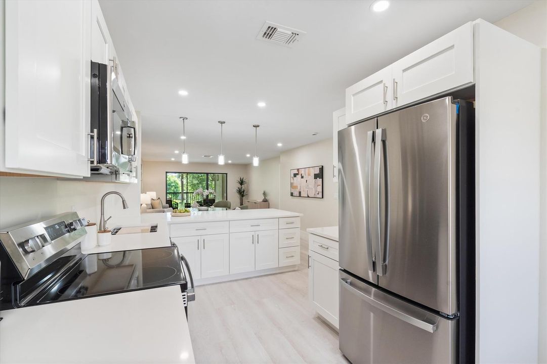 10-52 Strafford Lane W Unit F Boynton Be