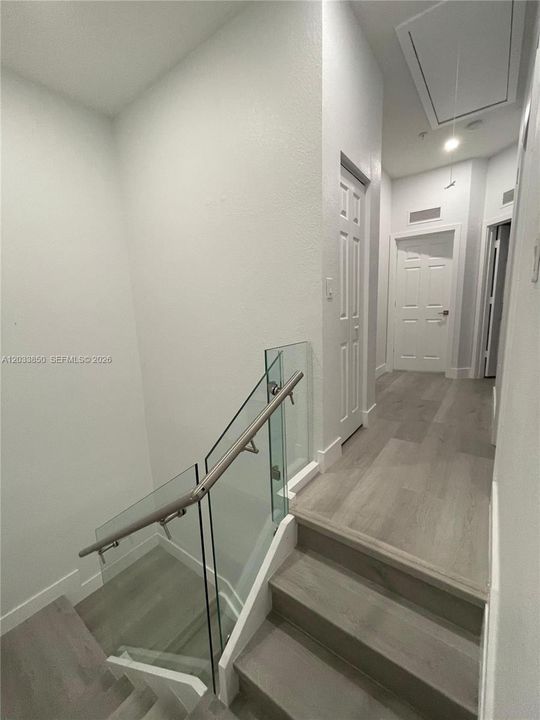 For Sale: $440,000 (3 beds, 2 baths, 1256 Square Feet)