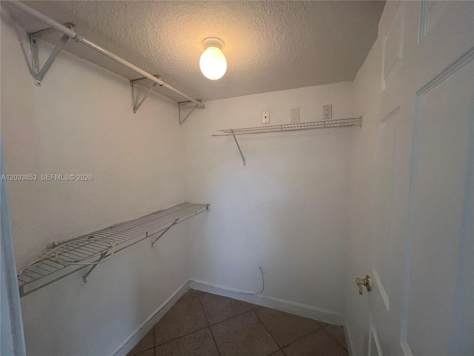 Walk-in Closet