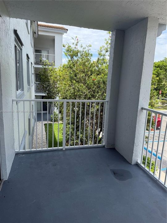 For Rent: $2,700 (3 beds, 2 baths, 1314 Square Feet)
