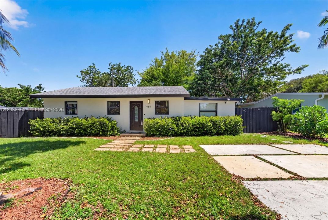 For Sale: $455,000 (3 beds, 2 baths, 1268 Square Feet)