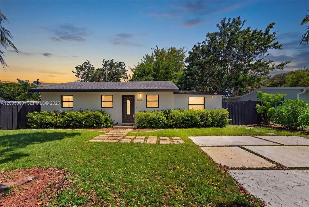 For Sale: $455,000 (3 beds, 2 baths, 1268 Square Feet)