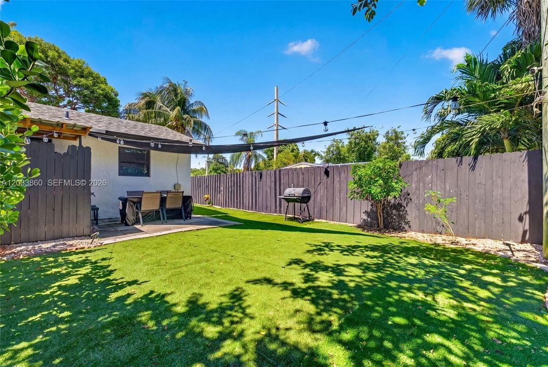 For Sale: $455,000 (3 beds, 2 baths, 1268 Square Feet)