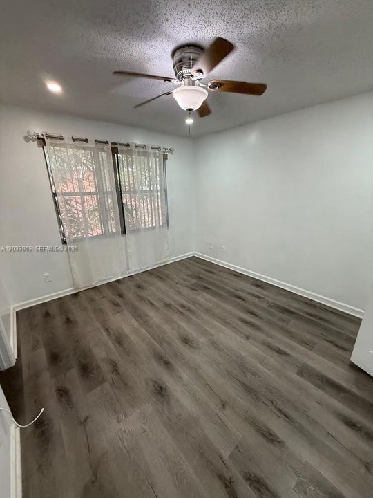 For Rent: $2,700 (3 beds, 2 baths, 1560 Square Feet)