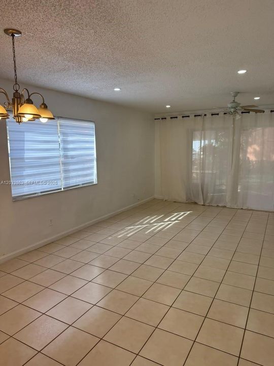 For Rent: $2,700 (3 beds, 2 baths, 1560 Square Feet)