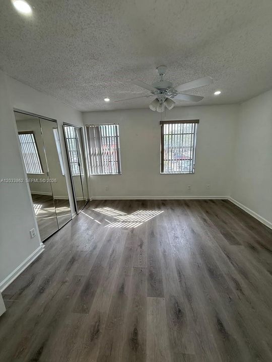 For Rent: $2,700 (3 beds, 2 baths, 1560 Square Feet)
