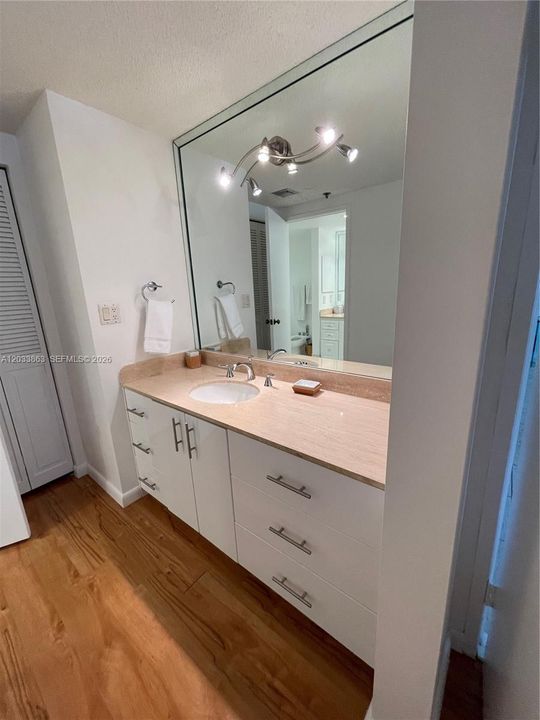 For Rent: $6,500 (2 beds, 2 baths, 1546 Square Feet)
