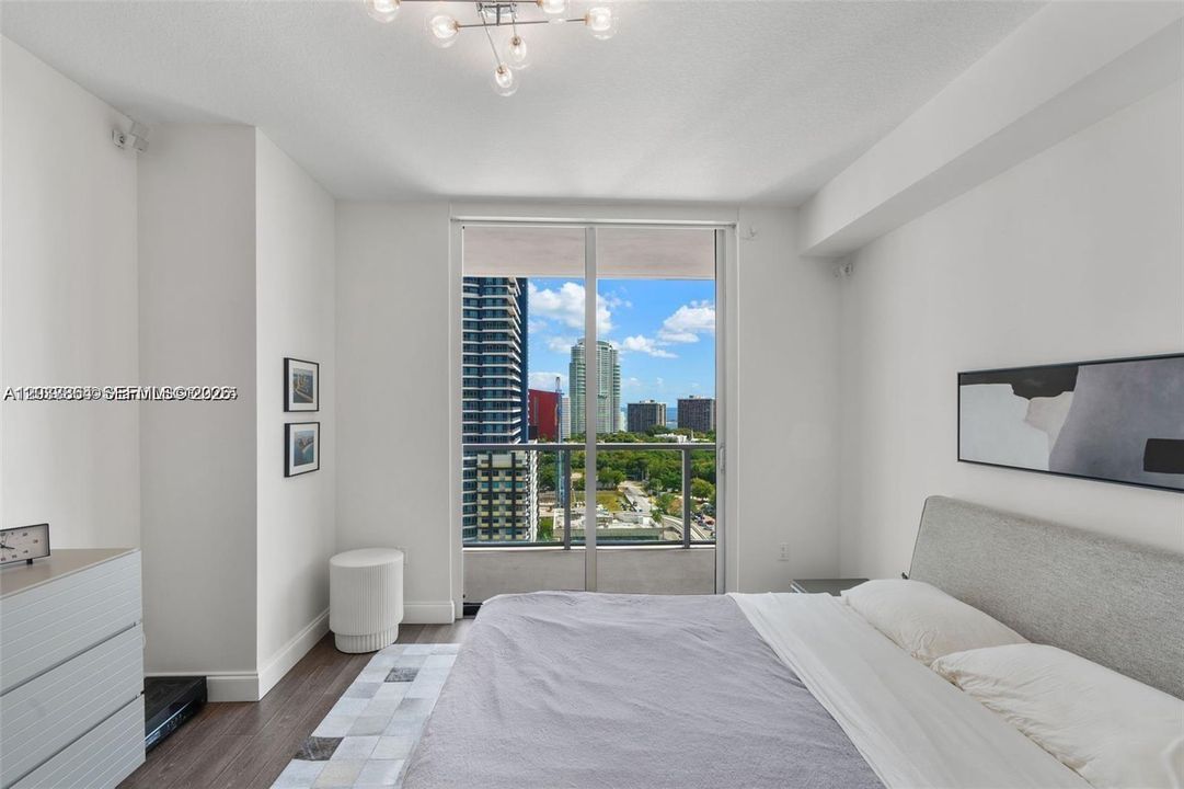 En Venta: $670,000 (2 camas, 2 baños, 1013 Pies cuadrados)