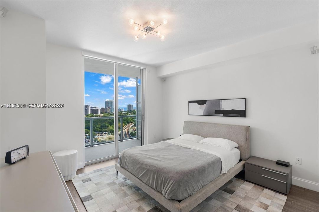 En Venta: $670,000 (2 camas, 2 baños, 1013 Pies cuadrados)
