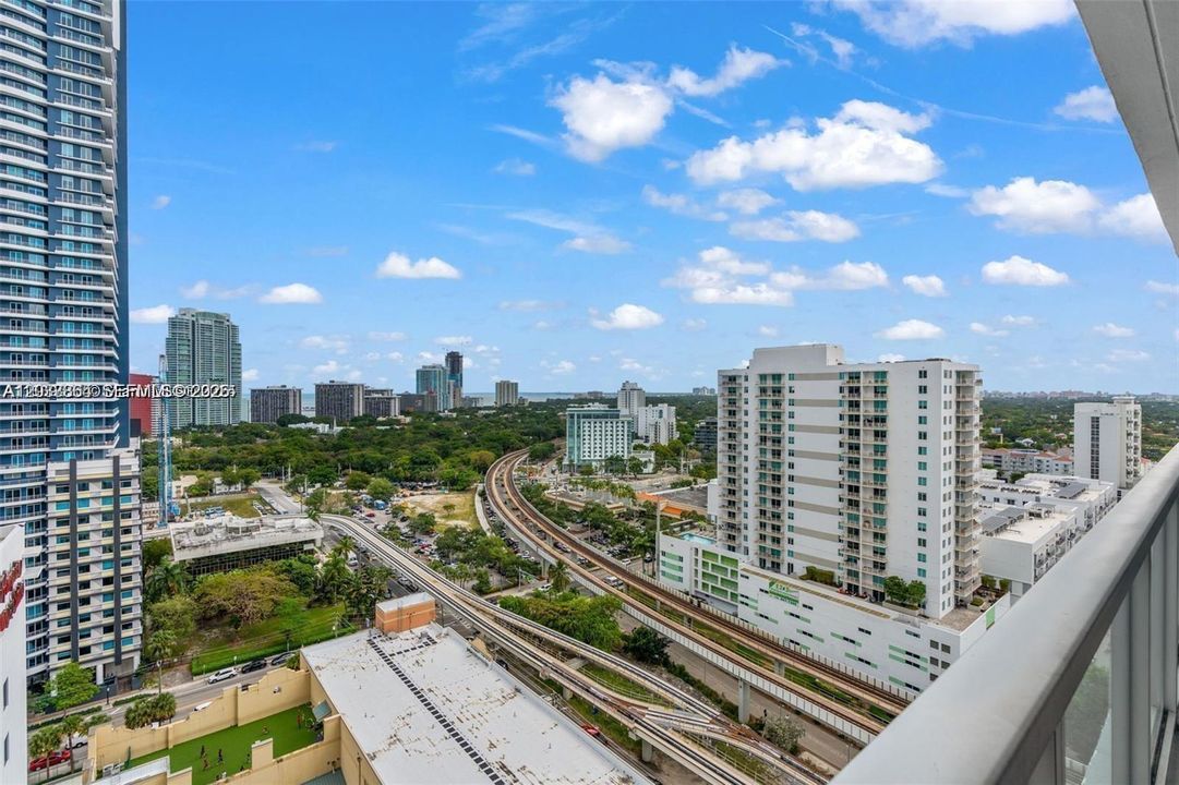 En Venta: $670,000 (2 camas, 2 baños, 1013 Pies cuadrados)
