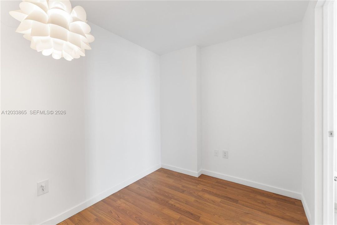 For Rent: $3,900 (2 beds, 2 baths, 1077 Square Feet)