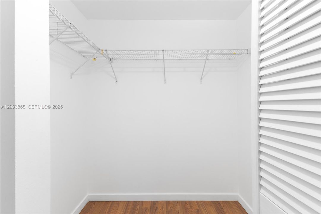 For Rent: $3,900 (2 beds, 2 baths, 1077 Square Feet)