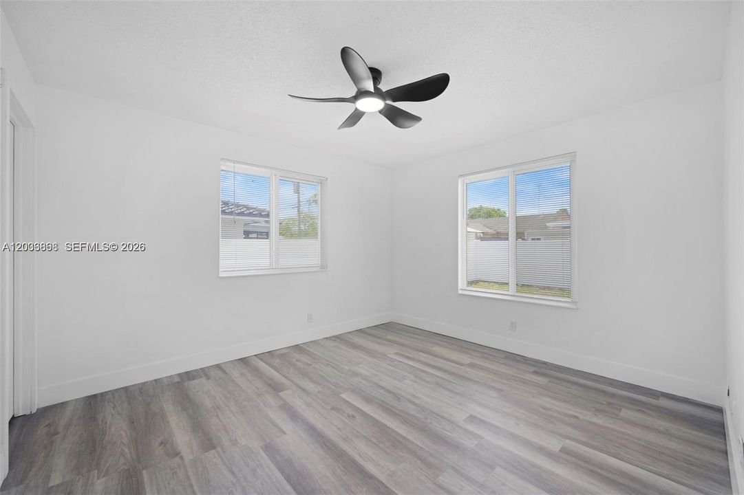 For Rent: $3,800 (3 beds, 2 baths, 1300 Square Feet)