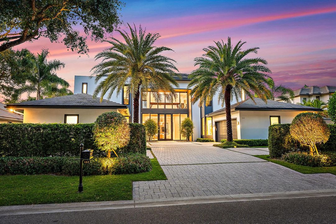 162 Commodore Dr Twilights-16