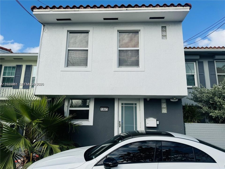 For Rent: $3,800 (2 beds, 2 baths, 1482 Square Feet)