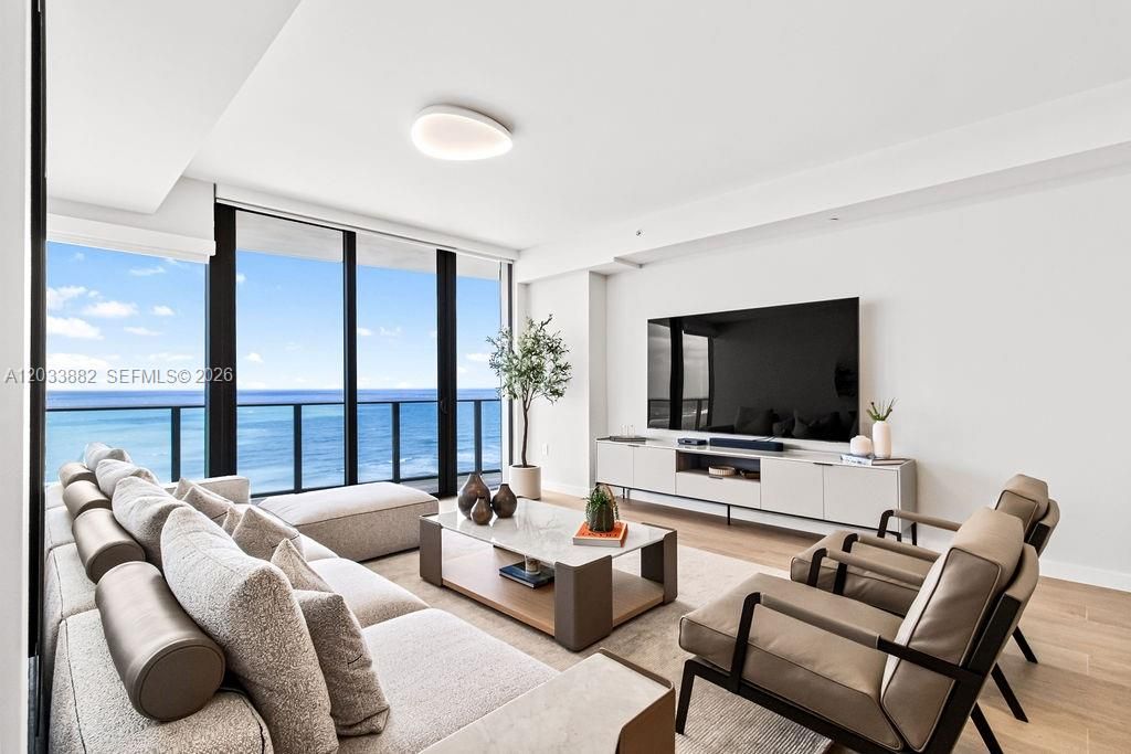 For Sale: $2,400,000 (2 beds, 2 baths, 1928 Square Feet)