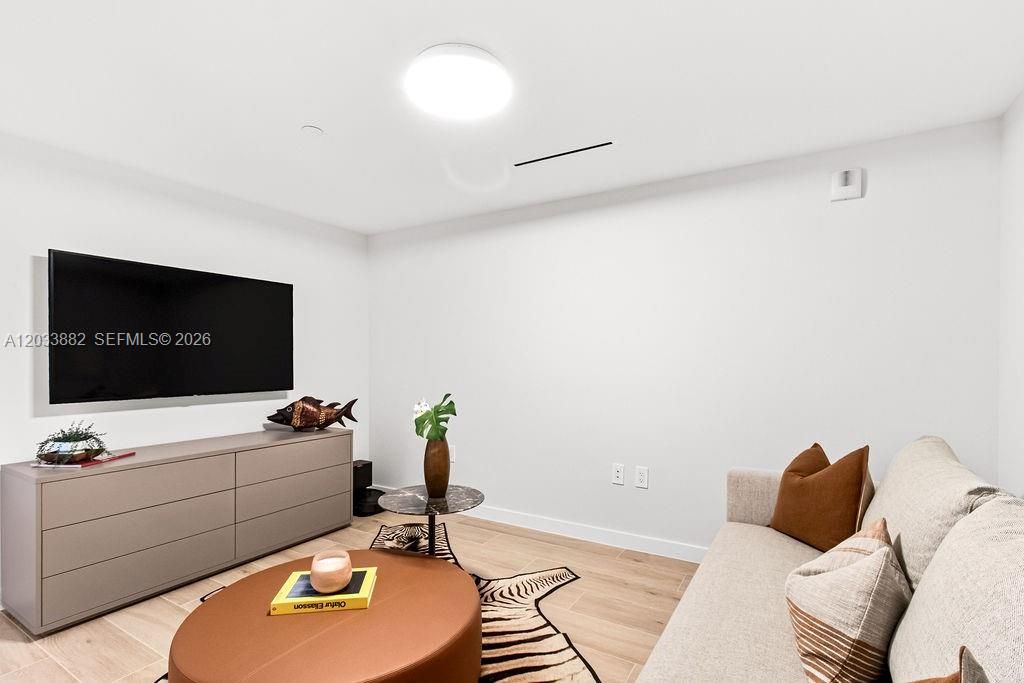 For Sale: $2,400,000 (2 beds, 2 baths, 1928 Square Feet)