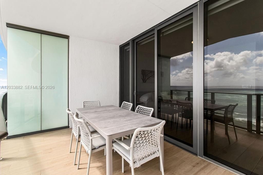 For Sale: $2,400,000 (2 beds, 2 baths, 1928 Square Feet)