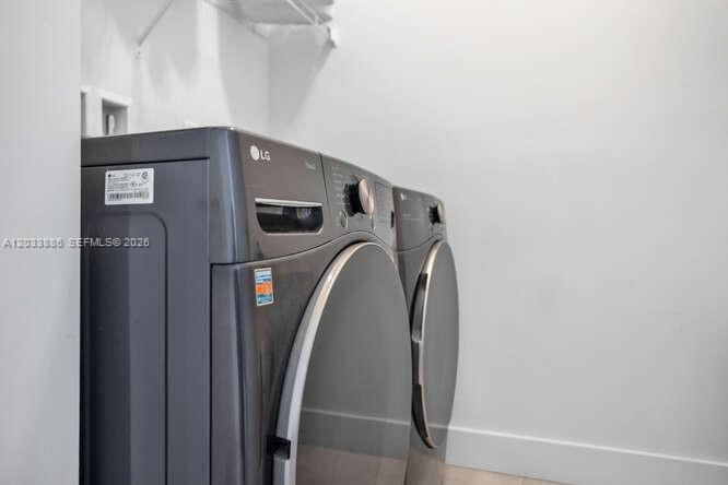 В аренду: $12,500 (5 спален, 5 ванн, 4628 Квадратных фут)