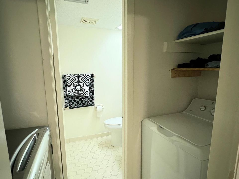 Full sized Washer Dryer