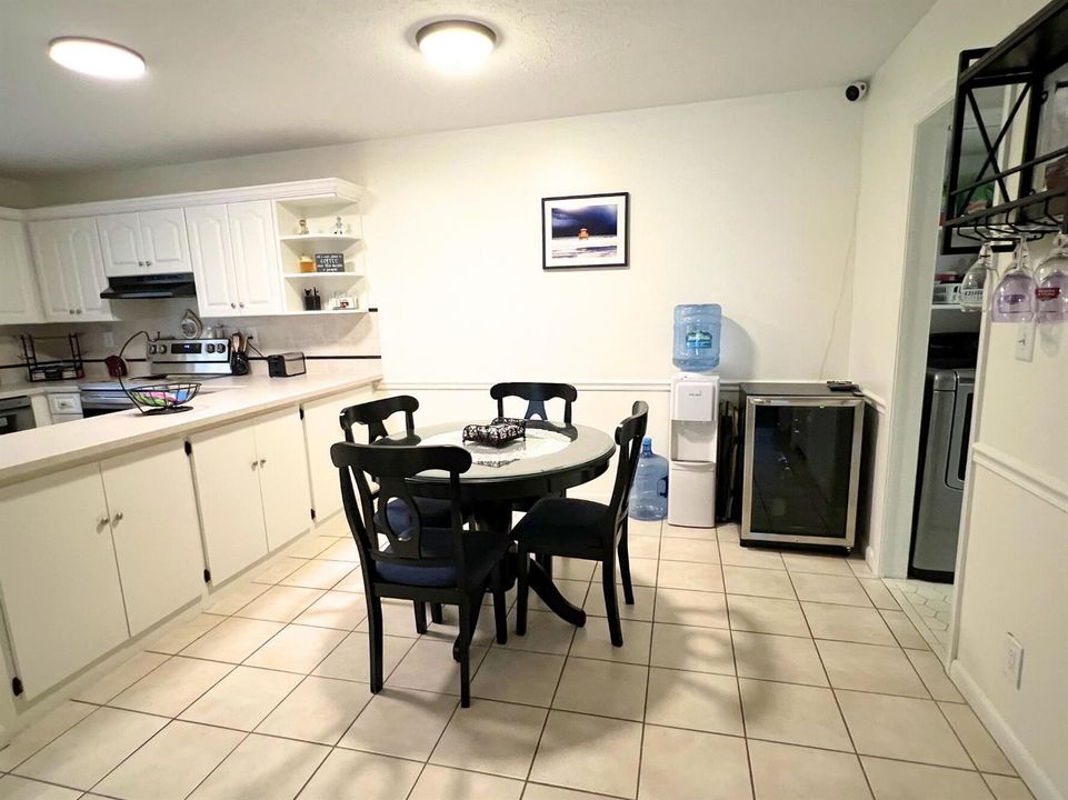 Eat in Kitchen