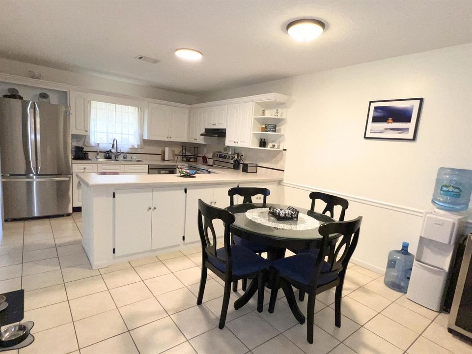 7382 Jamestown (6)
