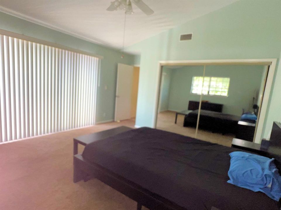 7382 Jamestown (12)