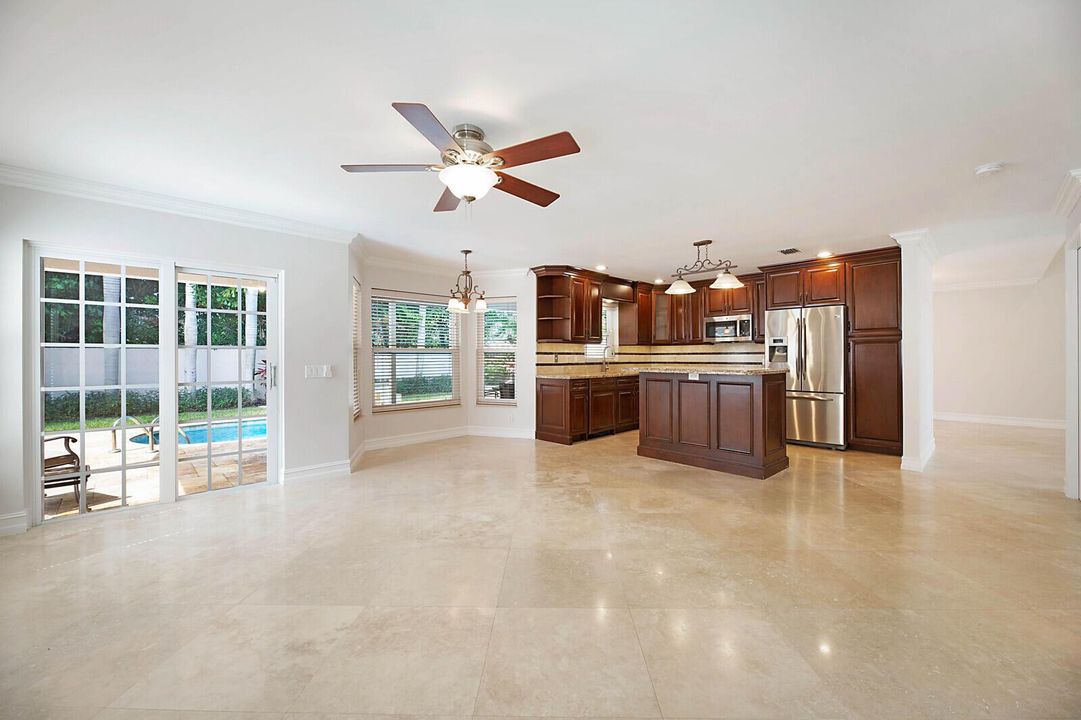 Kitchen/Family Room