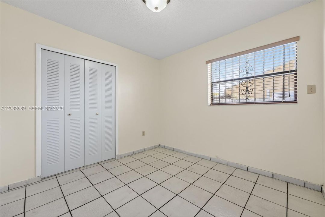 For Sale: $475,000 (3 beds, 2 baths, 1000 Square Feet)