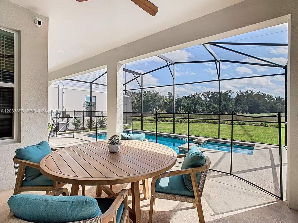 For Rent: $6,800 (6 beds, 5 baths, 3291 Square Feet)