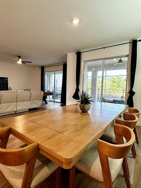 For Rent: $6,800 (6 beds, 5 baths, 3291 Square Feet)