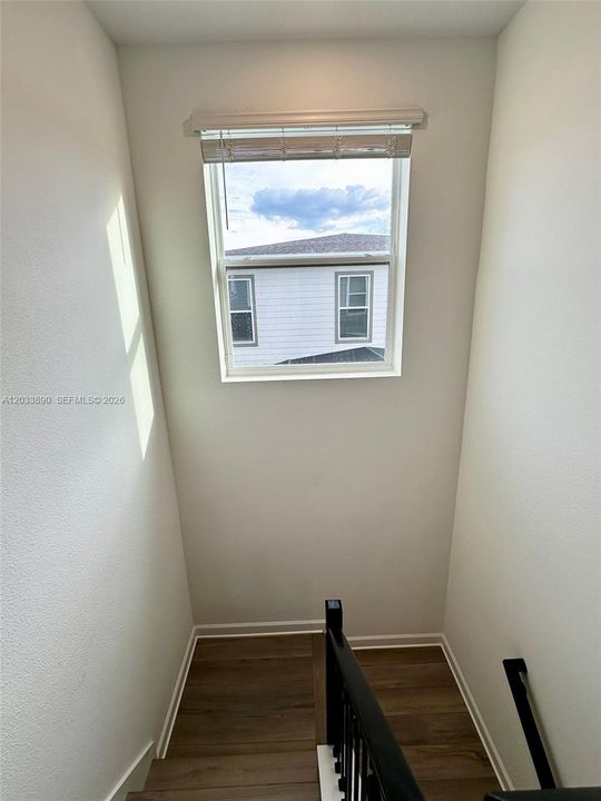 For Rent: $6,800 (6 beds, 5 baths, 3291 Square Feet)